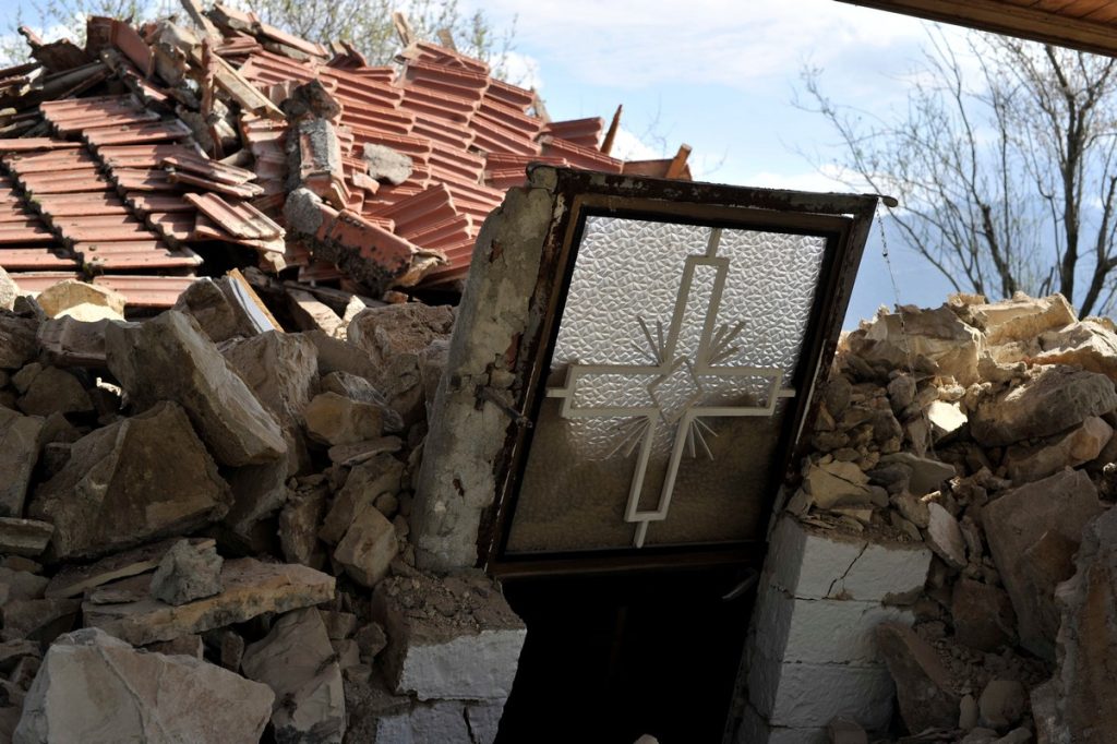 Ήπειρος: Zημιές σε περισσότερα από 140 κτίρια μετά τον ισχυρό σεισμό των 5,3 Ρίχτερ