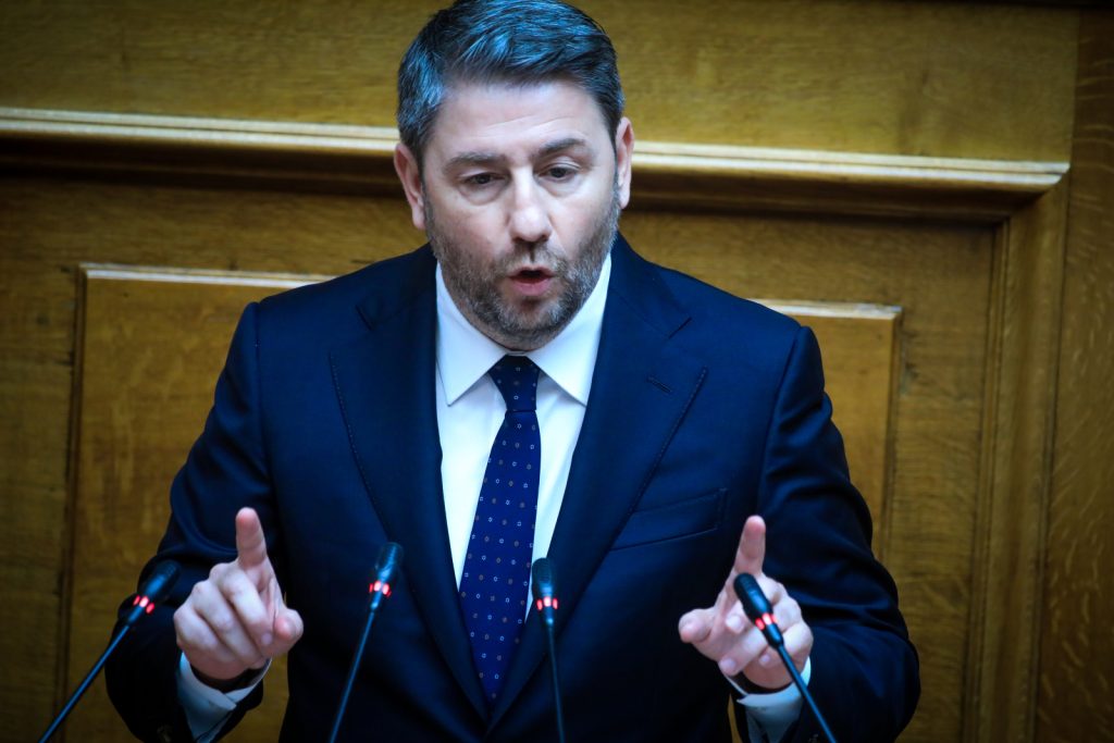 «Μετωπική» Σ.Παπασταύρου – Ν.Ανδρουλάκη στη Βουλή για τις συμβάσεις έρευνας και εκμετάλλευσης υδρογονανθράκων