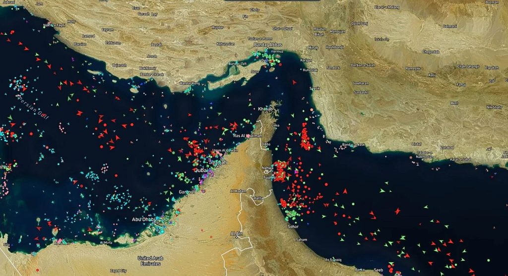 Το Ιράν έχει τοποθετήσει περίπου δώδεκα νάρκες στα Στενά του Ορμούζ – Ν.Τραμπ: «Απομακρύνετε τες!»