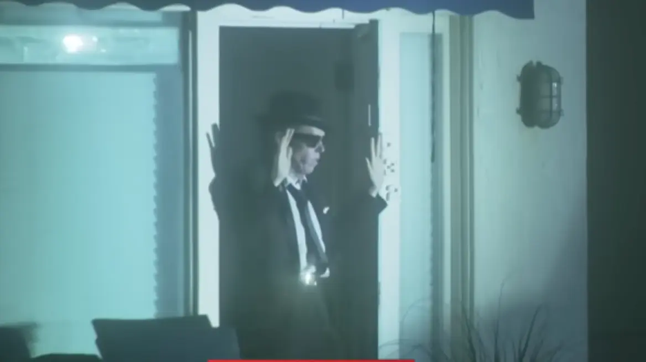 Τρανς δολοφόνησε Ελληνοαμερικανό εκατομμυριούχο στο Λος Άντζελες – Ήταν ντυμένη σαν τους Blues Brothers όταν συνελήφθη!