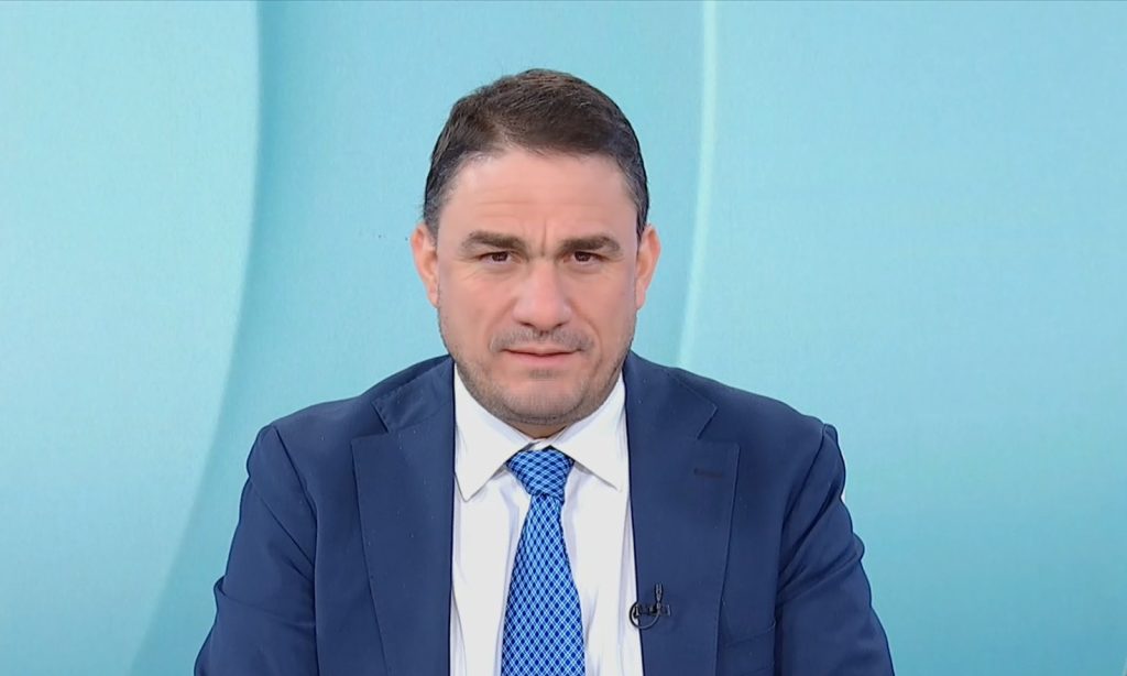 Κ.Τσουκαλάς κατά Κ.Μητσοτάκη: «Με την πολιτική του παραδίδει τις περιουσίες των Ελλήνων στα funds»