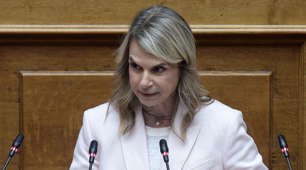 Μ.Αποστολάκη: «Πελάτες της Δεξιάς είπα γι’ αυτούς με τις απευθείας αναθέσεις» – Η «κόντρα» με την Α.Σδούκου