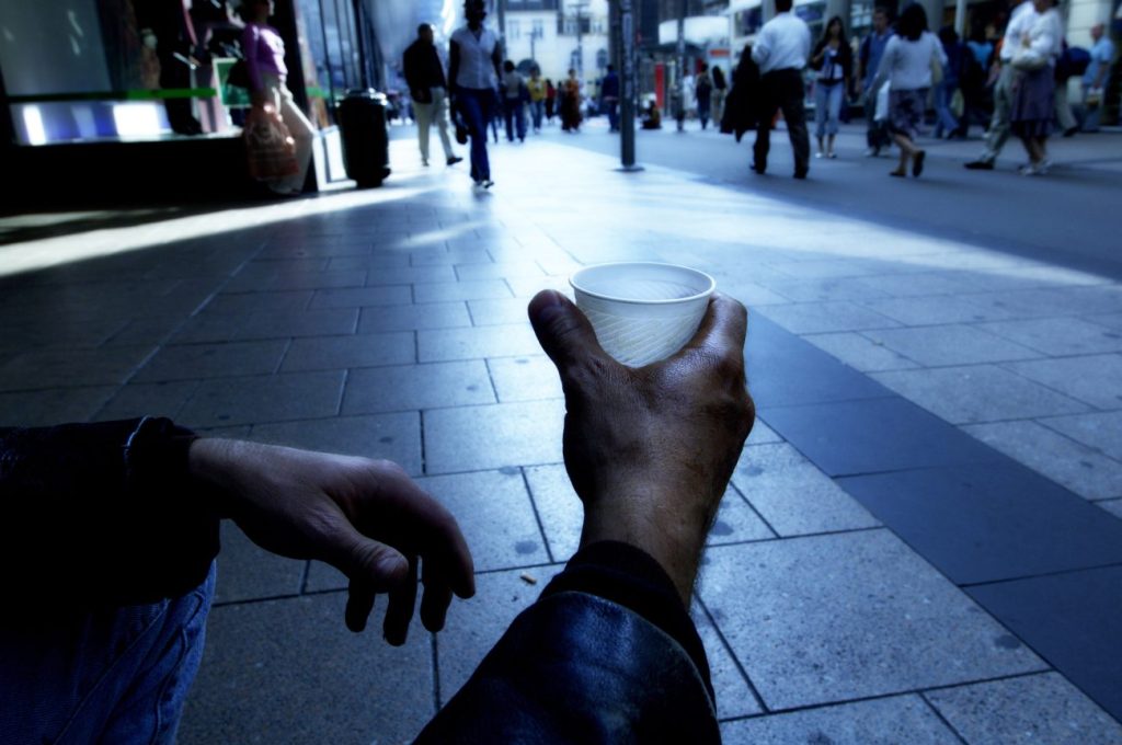 Ελλάδα: Φορολογούν τους πιο φτωχούς πολίτες της ΕΕ σαν να είναι κατοχικό καθεστώς: Η 6η πιο σκληρή φορολογία του κόσμου!