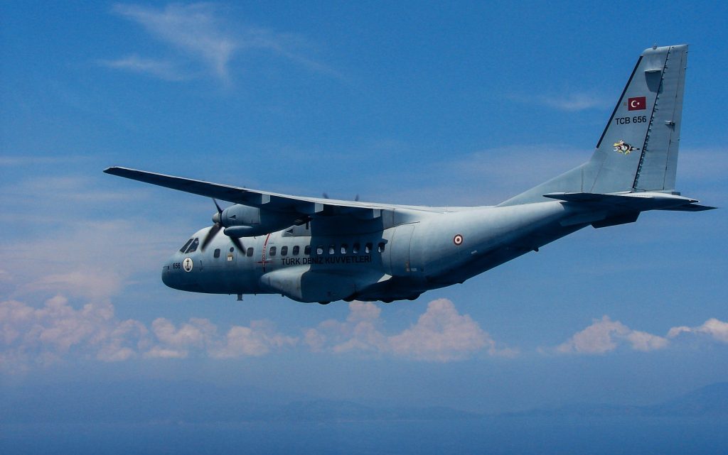 Τουρκικό ΑΦΝΣ CN-235 και δύο drones παραβίασαν τον εθνικό εναέριο χώρο
