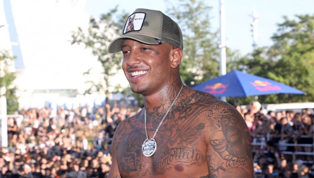 Light: «Θα μπορούσατε να με δείτε ως πολιτικό στο μέλλον – Είναι ένας πολύ βρώμικος χώρος»