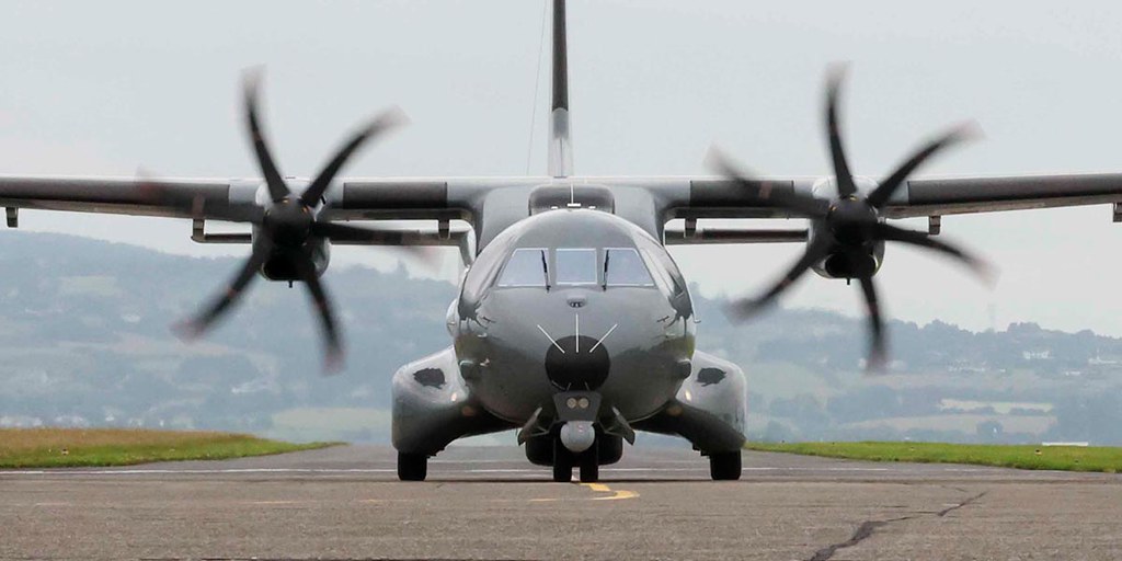 Η στιγμή που αμερικανικό C-295W πετά πάνω από το δυτικό Ιράν (βίντεο)