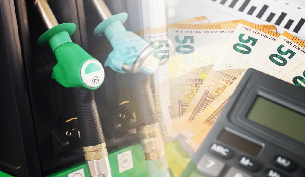 Αύριο ξεκινά η υποβολή αιτήσεων για το Fuel Pass 2026: Οι δικαιούχοι και τα ποσά