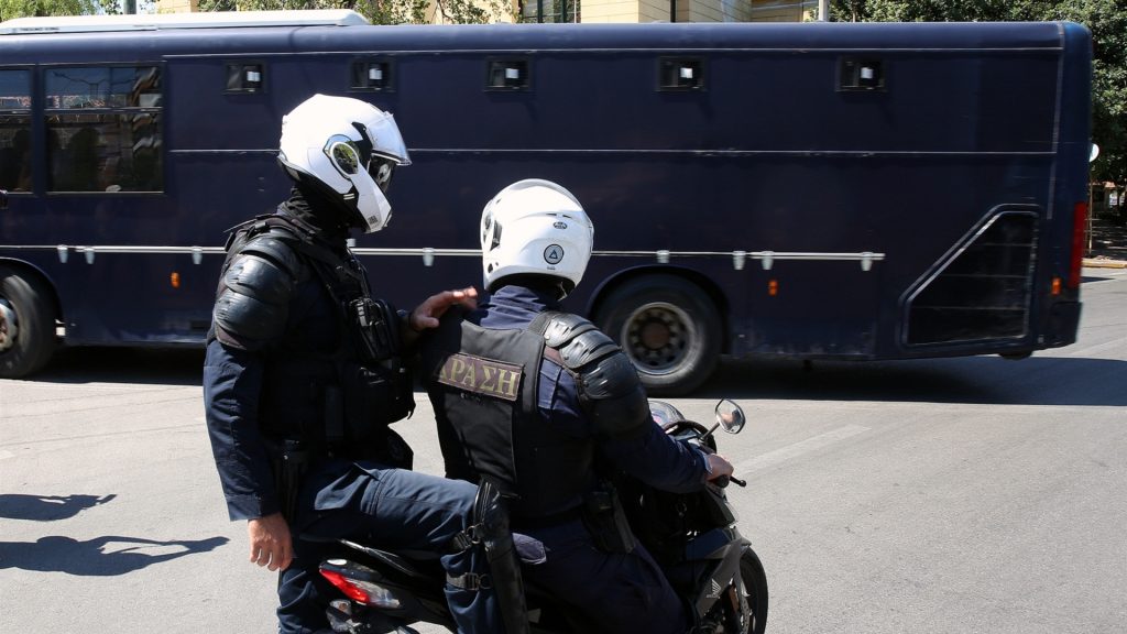 Άγριος καβγάς αστυνομικών στην Ακρόπολη: Η ΕΛΑΣ τους συνέλαβε μετά το μεταξύ τους επεισόδιο