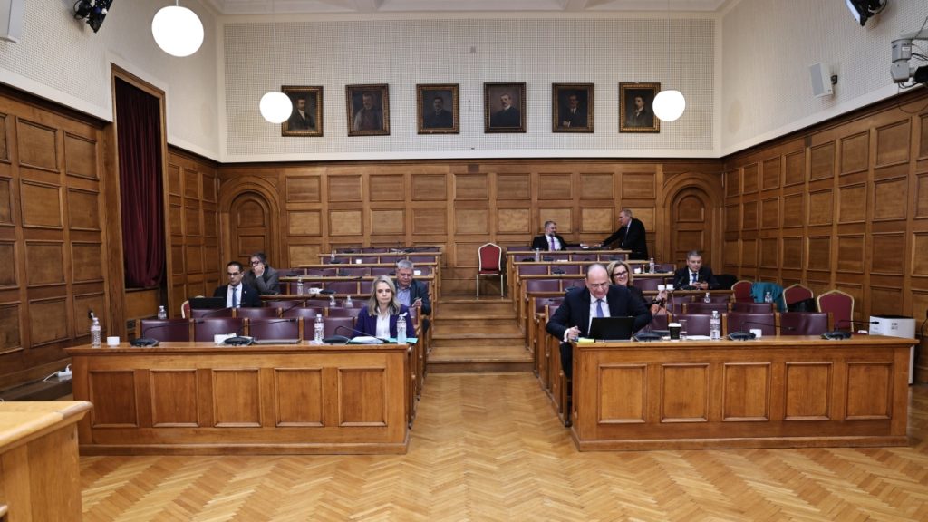 ΟΠΕΚΕΠΕ: Στις 20/4 συνεδριάζει η Επιτροπή Δεοντολογίας για Χ.Αθανασίου & Τ.Χατζηβασιλείου – Στη Βουλή η δικογραφία