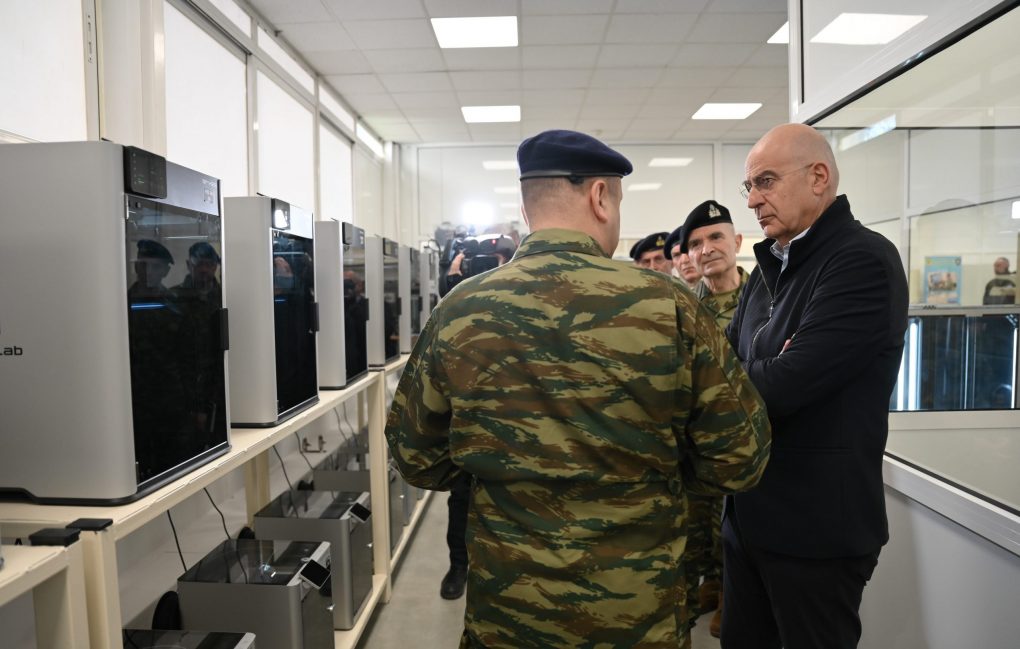 Το ΥΠΕΘΑ αγόρασε συσκευές ελέγχου drones… «από τα Jumbo» και θέλουν να πολεμήσουν με αυτές!