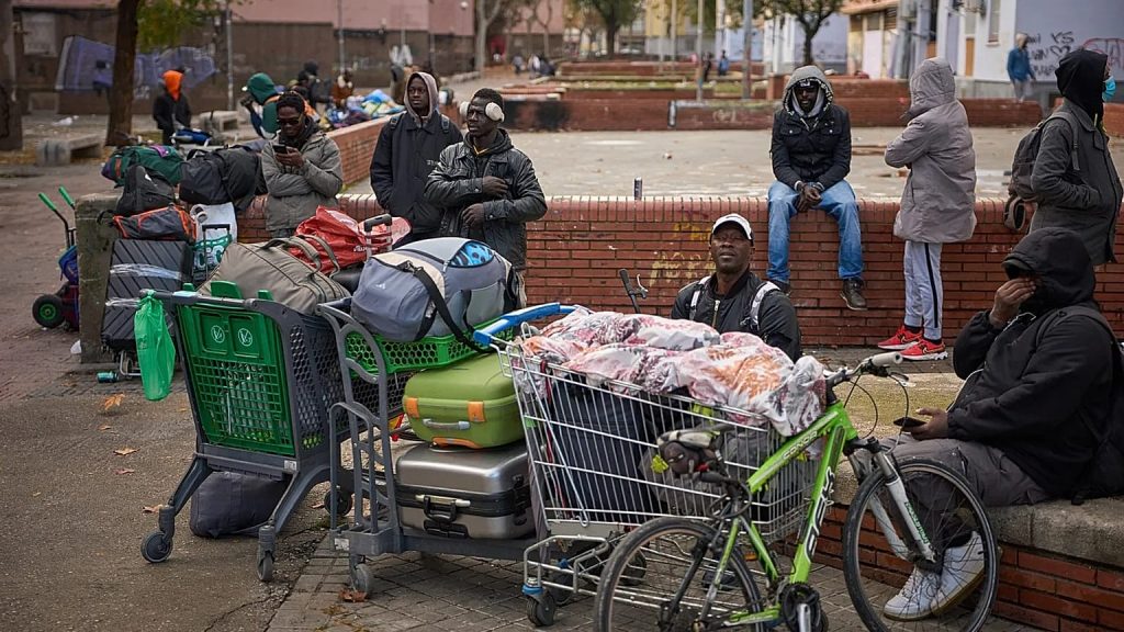 Πέδρο Σάντσεθ: Ανακοίνωσε τη νομιμοποίηση μισού εκατομμυρίου μεταναστών – «Τους έχουμε ανάγκη»