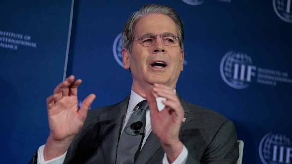 Σκοτ Μπέσεντ: «Η Κίνα δεν θα μπορεί να πάρει ιρανικό πετρέλαιο»