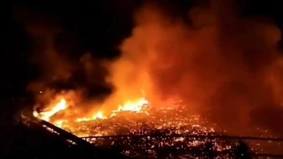 Μεγάλη φωτιά στη Μαλαισία: Εκτοπίστηκαν 9.000 κάτοικοι – Καταστράφηκαν πάνω από 1.000 σπίτια