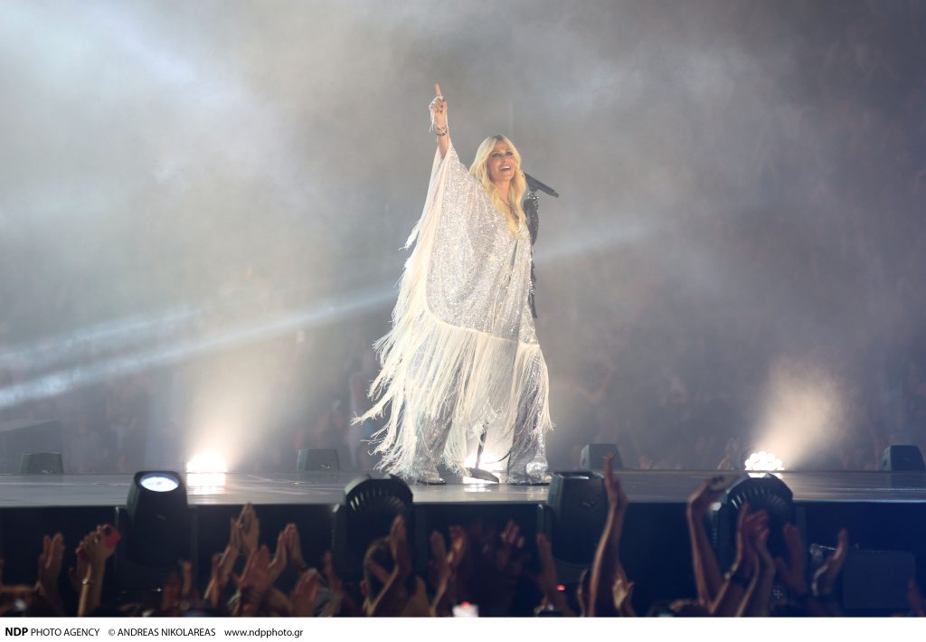 Υπερβολή ή φαινόμενο; Γιατί γίνεται τόσος ντόρος για την Άννα Βίσση στο ΟΑΚΑ;