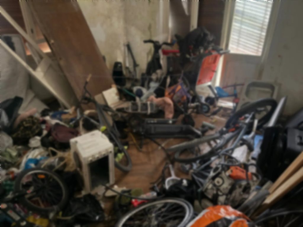 Σύλληψη επτά αλλοδαπών για δεκάδες κλεμμένα δίκυκλα  και ηλεκτρικά πατίνια