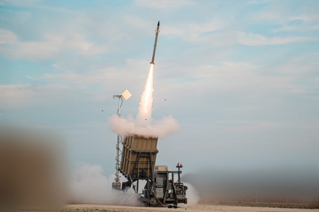 Το Ισραήλ έστειλε κρυφά μια πυροβολαρχία Iron Dome στα ΗΑΕ