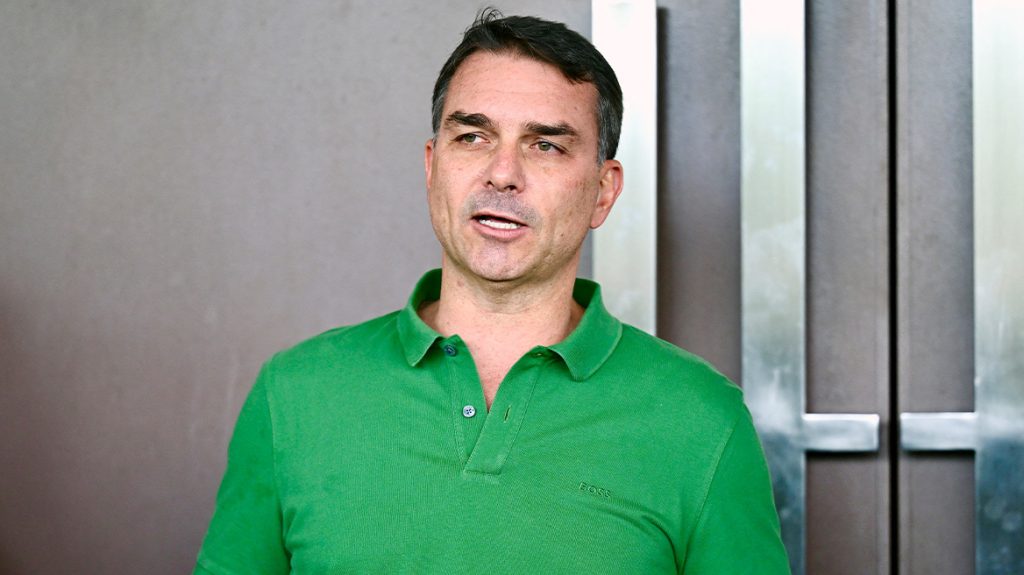 Η οικογένεια Μπολσονάρου επιστρέφει στην εξουσία: Ο γιος του πρώην προέδρου προηγείται στα στοιχήματα