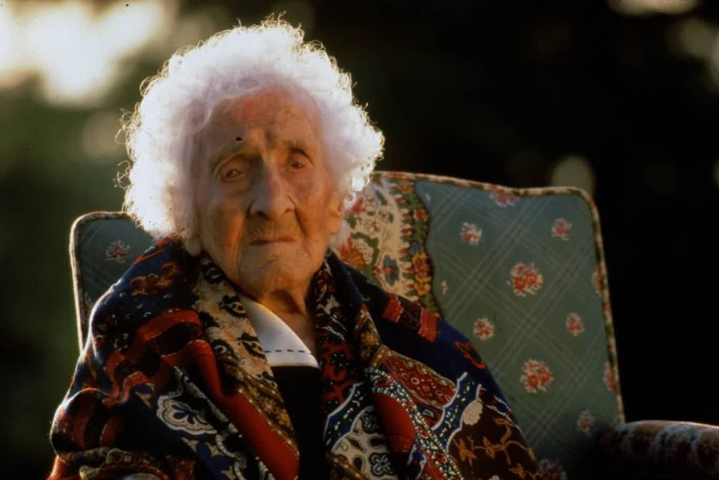 Jeanne Calment: Η γυναίκα που έζησε μέχρι τα 122 χρόνια της καταναλώνοντας κυρίως σοκολάτα και κρασί!
