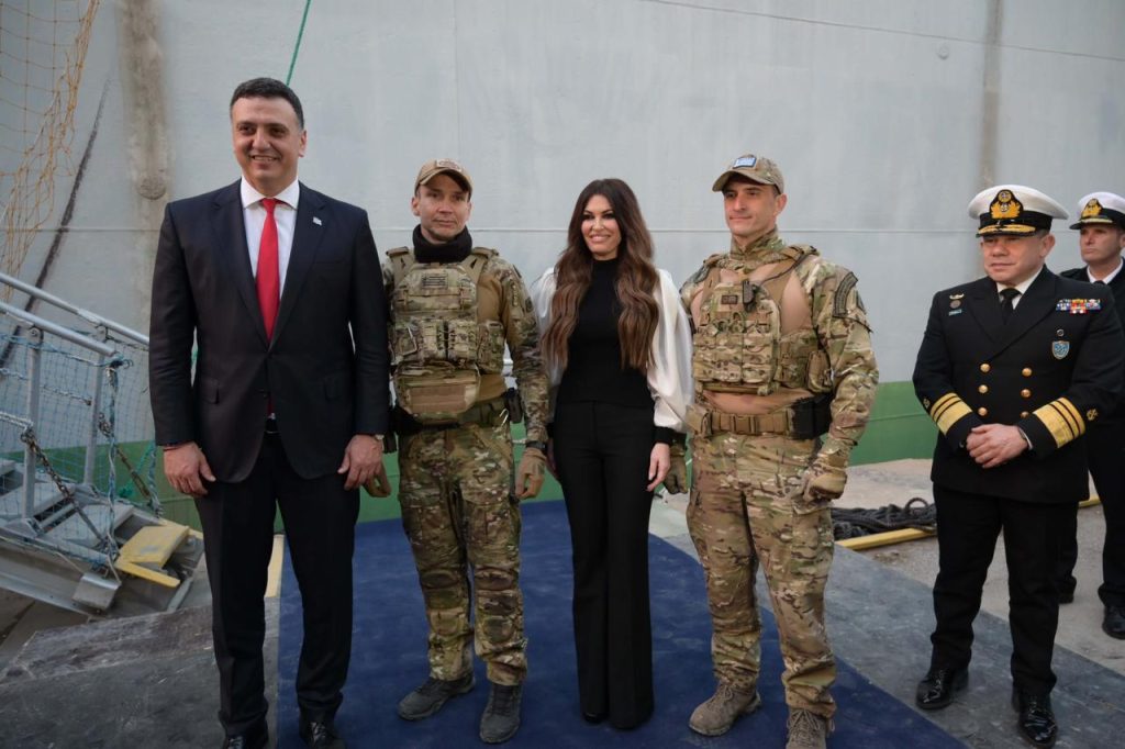 Ταξίδι «αστραπή» για την Κίμπερλι Γκιλφόιλ στην Σούδα