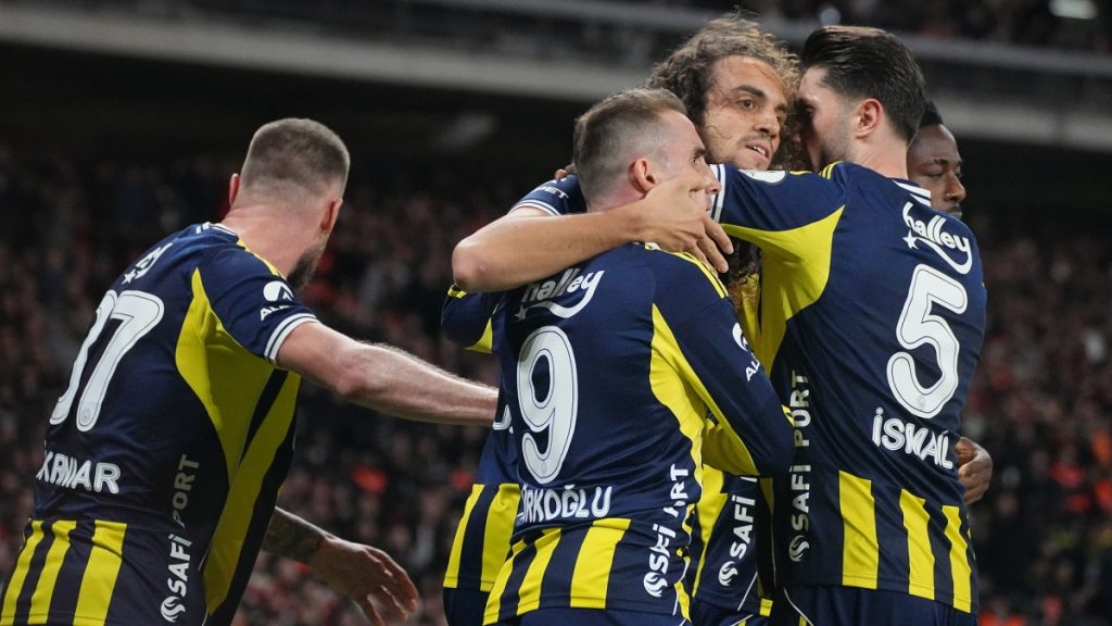Επιμένουν οι Τούρκοι για Έλληνα παίκτη του Big-4: Η Φενέρμπαχτσε έχει τρελαθεί μαζί του – «Σκάει» 17 εκατ. ευρώ!