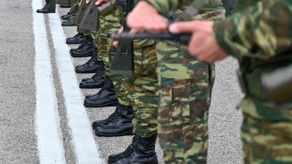 Ηρωική πράξη από στρατιωτικό στην Ξάνθη: Έσωσε έγκαιρα μεθυσμένο πολίτη που τον εντόπισε στη μέση της Εθνικής Οδού