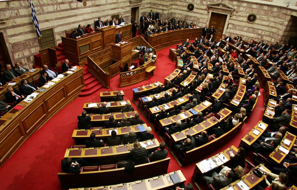 Βουλή με 8 κόμματα δείχνουν τα ευρήματα δημοσκόπησης – Απώλειες για την ΝΔ
