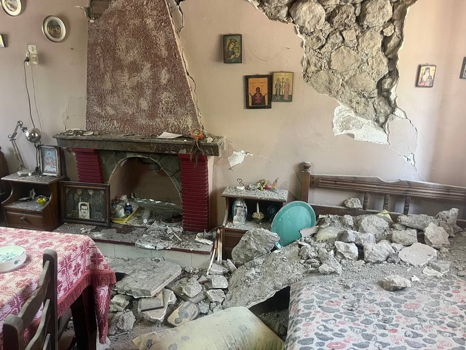 Κάτοικος στη Βόρεια Εύβοια: «Δεν έχω ζήσει τέτοιο σεισμό – Με πέταγε στον αέρα»