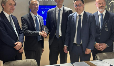 Στρατηγική συνεργασία της γαλλικής Safran και της ελληνικής THEON για νέα ηλεκτρο-οπτικά συστήματα σε UAV