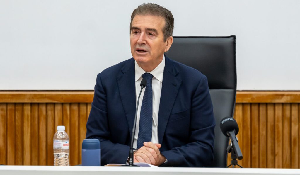 Μ.Χρυσοχοΐδης για επιθέσεις με γκαζάκια στη Θεσ/νίκη: «Γνωστοί ανόητοι & αμετανόητοι που παίζουν με ανθρώπινες ζωές»