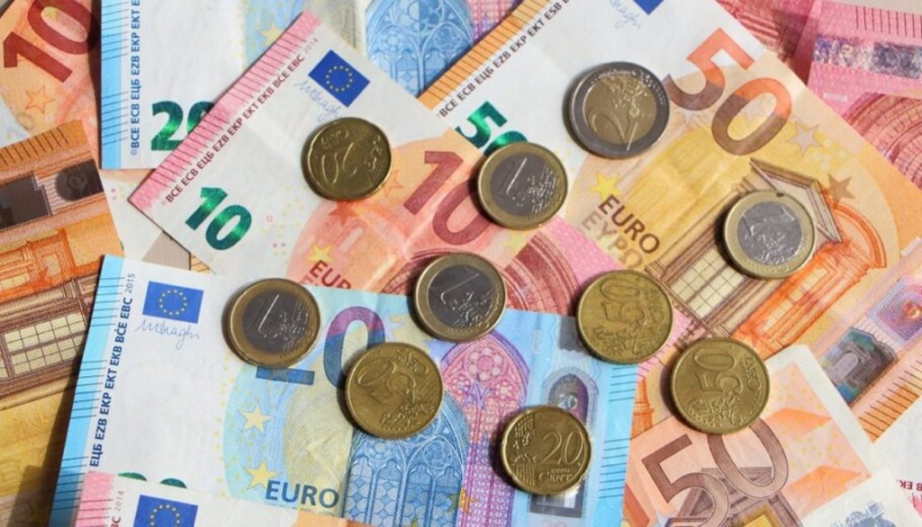 e-ΕΦΚΑ: Επιταχύνονται οι πληρωμές αναδρομικών – Ποιοι συνταξιούχοι θα λάβουν έως και 12.000 ευρώ